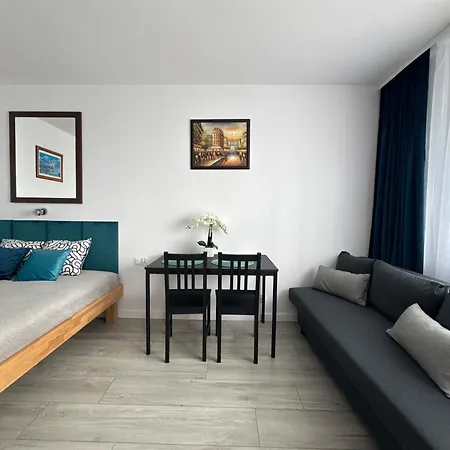 K22 Galeria Mokotow B Modzelewskiego *