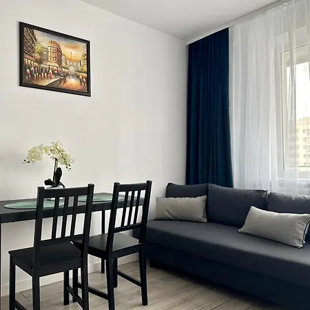 K22 Galeria Mokotow B Modzelewskiego Apartment